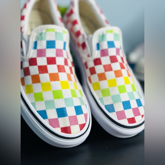 Checkered Slip On Vans - Picture 3 of 12